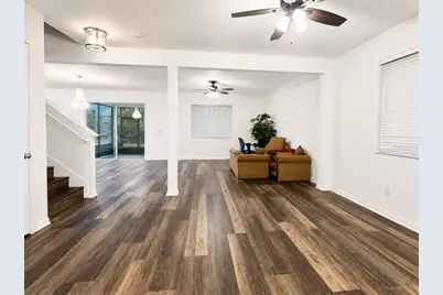 9126 Freedom Hill Dr, Seffner, FL 33584 - Photo 6