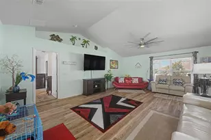 1621 Doves View Cir, Auburndale, FL 33823 - Photo 6
