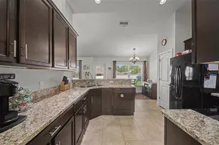 1621 Doves View Cir, Auburndale, FL 33823 - Photo 8