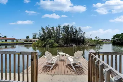 8702 Driftwood Drive, Tampa, FL 33615 - Photo 16