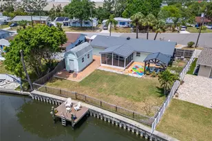 8702 Driftwood Dr, Tampa, FL 33615 - Photo 14
