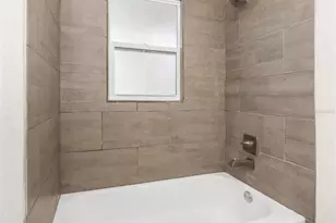 779 4th Ave N, Saint Petersburg, FL 33701 - Photo 16