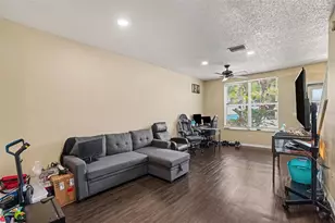 6236 Osprey Lake Cir, Riverview, FL 33578 - Photo 10