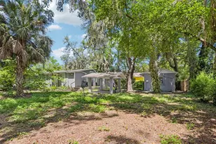 1504 E 99th Ave, Tampa, FL 33612 - Photo 6