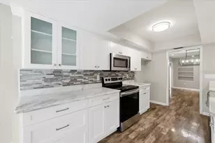 13510 Avista Dr, Tampa, FL 33624 - Photo 6