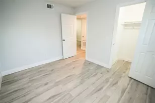 11314 N 52nd St, Tampa, FL 33617 - Photo 12