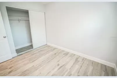11314 N 52nd Street #B17, Tampa, FL 33617 - Photo 18