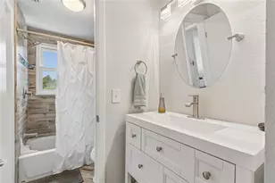 16018 Saddlestring Dr, Tampa, FL 33618 - Photo 26