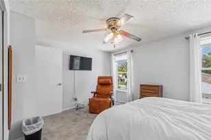 16018 Saddlestring Dr, Tampa, FL 33618 - Photo 24