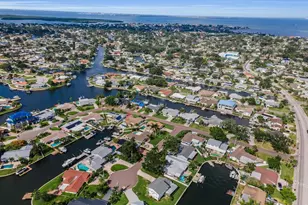 1310 41st Ave NE, Saint Petersburg, FL 33703 - Photo 52