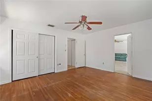 927 Parkwood Dr, Dunedin, FL 34698 - Photo 10