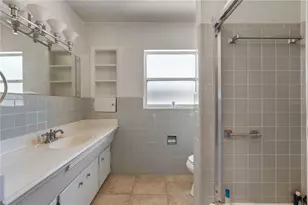 927 Parkwood Dr, Dunedin, FL 34698 - Photo 8
