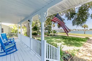 110 Sunset Dr S, Saint Petersburg, FL 33707 - Photo 6