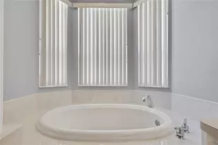 4628 Bayridge Ct, Spring Hill, FL 34606 - Photo 24