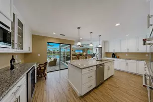 6301 Cottonwood Ln, Apollo Beach, FL 33572 - Photo 14