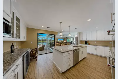 6301 Cottonwood Lane, Apollo Beach, FL 33572 - Photo 18