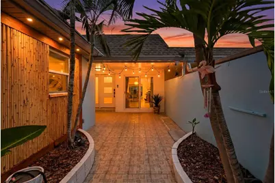 573 Boca Ciega Point Boulevard N, Saint Petersburg, FL 33708 - Photo 6
