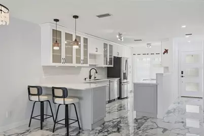 573 Boca Ciega Point Boulevard N, Saint Petersburg, FL 33708 - Photo 12