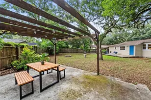 2016 E Powhatan Ave, Tampa, FL 33610 - Photo 34