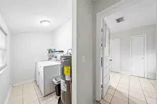 2016 E Powhatan Ave, Tampa, FL 33610 - Photo 30