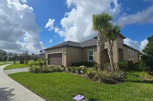 10583 Tupper Cay Dr, San Antonio, FL 33576 - Photo 2
