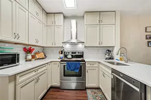 30153 Barnaby Ln, Wesley Chapel, FL 33543 - Photo 8