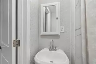 804 Valencia Rd, Plant City, FL 33563 - Photo 46