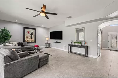 12915 Carlington Ln, Riverview, FL 33579 - Photo 8