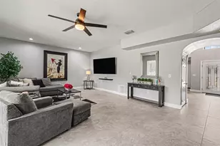 12915 Carlington Ln, Riverview, FL 33579 - Photo 8