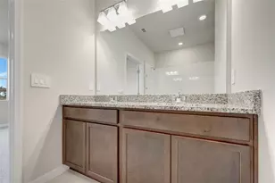2820 Marrakesh Ln, Sarasota, FL 34234 - Photo 16