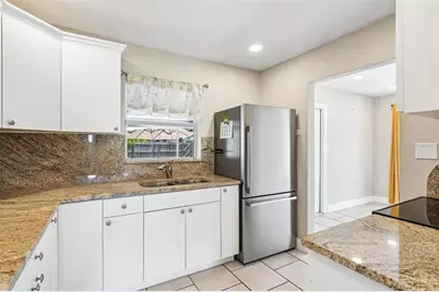 1547 56th Avenue N, Saint Petersburg, FL 33703 - Photo 12