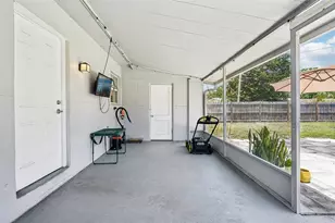 1547 56th Ave N, Saint Petersburg, FL 33703 - Photo 32