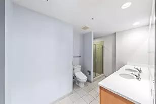 1120 E Kennedy Blvd, Tampa, FL 33602 - Photo 16
