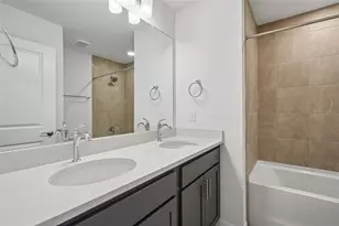 34559 Turpins Ave, Zephyrhills, FL 33541 - Photo 24