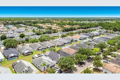 1021 Tourmaline Drive, Kissimmee, FL 34746 - Photo 8