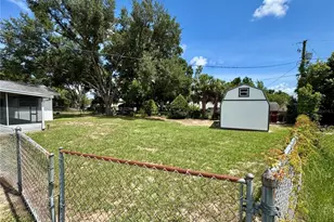 827 Strawberry Ln, Brandon, FL 33511 - Photo 40