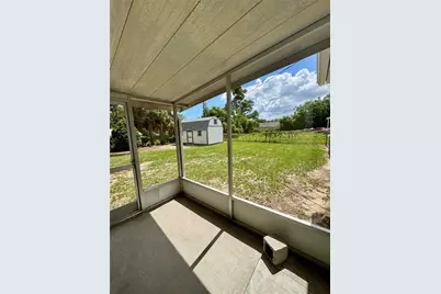 827 Strawberry Lane, Brandon, FL 33511 - Photo 36