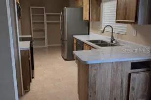 806 Crosswinds Dr, Brandon, FL 33511 - Photo 2