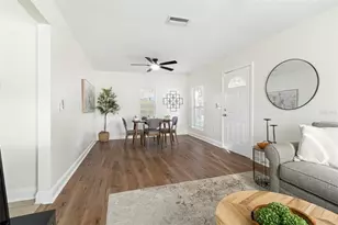 2116 E Ellicott St, Tampa, FL 33610 - Photo 8
