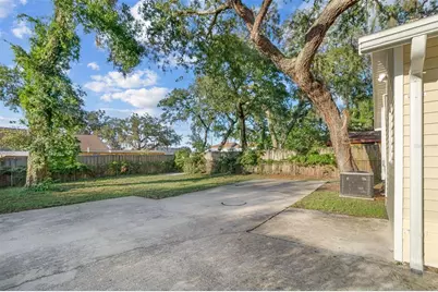 2116 E Ellicott Street, Tampa, FL 33610 - Photo 16