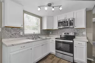 8053 Dedham Dr, Port Richey, FL 34668 - Photo 14