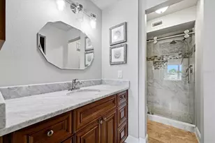 610 Island Way, Clearwater Beach, FL 33767 - Photo 22