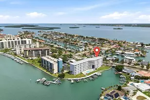 610 Island Way, Clearwater Beach, FL 33767 - Photo 1