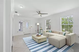 9680 Park Lake Dr N, Pinellas Park, FL 33782 - Photo 4