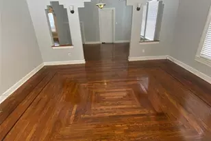 1003 E Columbus Dr, Tampa, FL 33605 - Photo 2