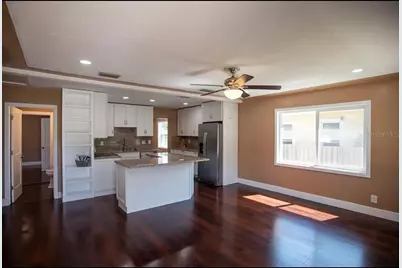 1329 34th Avenue N, Saint Petersburg, FL 33704 - Photo 4