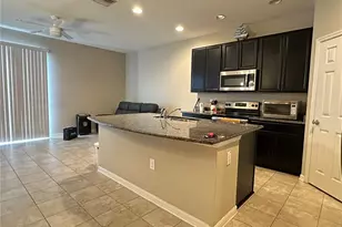7089 Woodchase Glen Dr, Riverview, FL 33578 - Photo 4