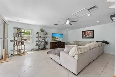 2833 56th Lane N, Saint Petersburg, FL 33710 - Photo 14