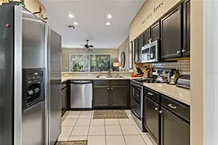 19029 Callaway Ct, Tampa, FL 33647 - Photo 4