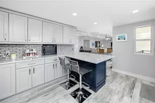 736 Island Way, Clearwater Beach, FL 33767 - Photo 10